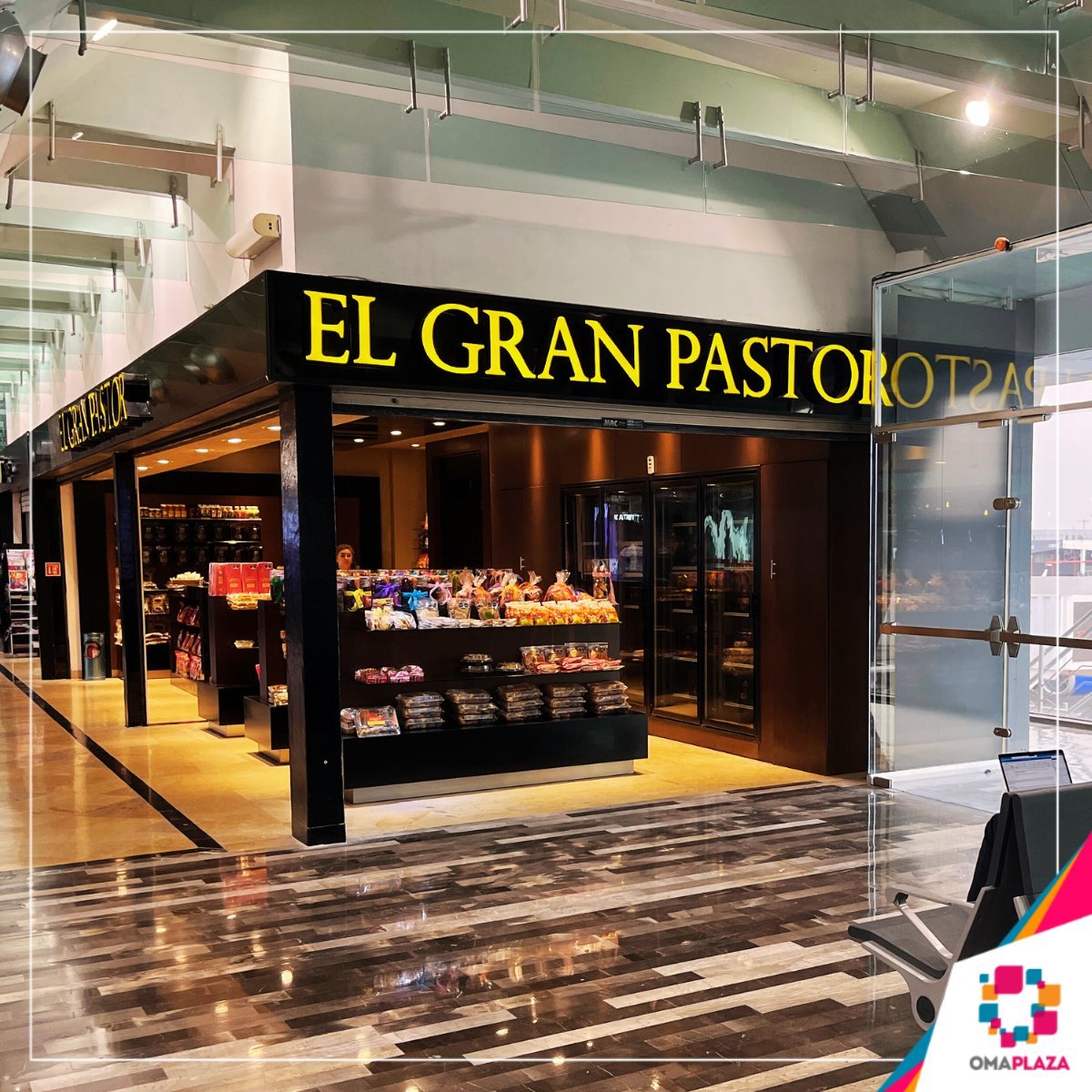 ¡Lleva contigo el sabor de Monterrey! 🥩 Visita El Gran Pastor para encontrar botanas, dulces regionales, carne seca y más. 📍 Sala de espera