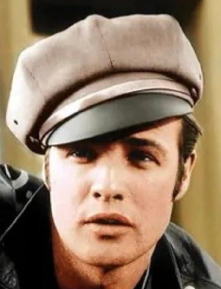 "If Marlon Brando were alive today, this biography may well be the one he would have made his favorite."

Nice review of Lee Sobel Literary Agency client author Burt Kearns' new book MARLON BRANDO: Hollywood Rebel.

hollywoodtimes.net/review-marlon-…