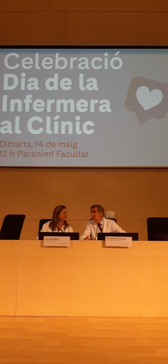 Celebració del Día Internacional de la Infermera @hospitalclinic Benvinguda Dr Campistol, director general @jmcampis i Inma Pérez Durectora Infermera en funcions. #InfermeraCLÍNIC #DiaInternacionalDeLaInfermera