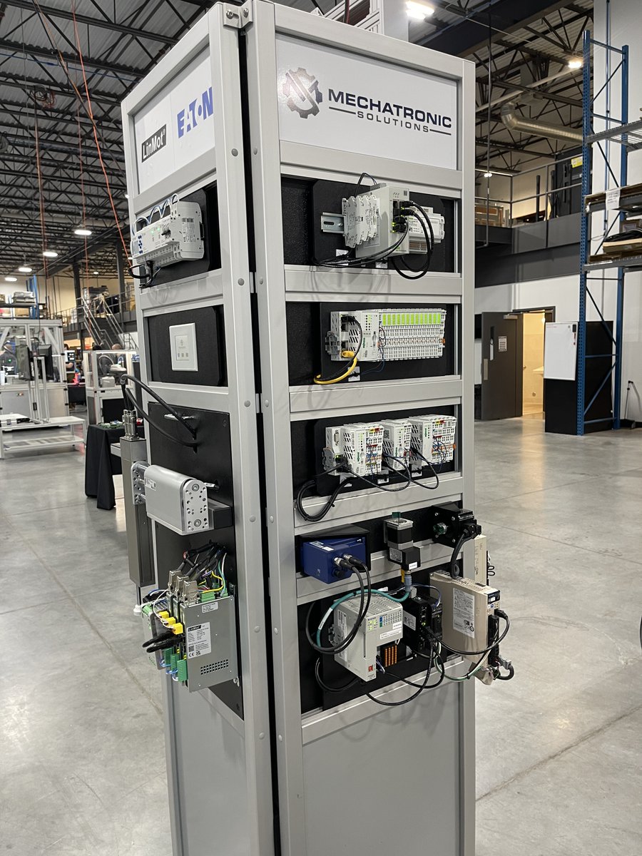 We love visiting our partners! Shout out to @MechatronicSol for another successful #AutomationTechnology Open House. #WeAreYaskawa #Yaskawa #VibrationSupression #MotionControl