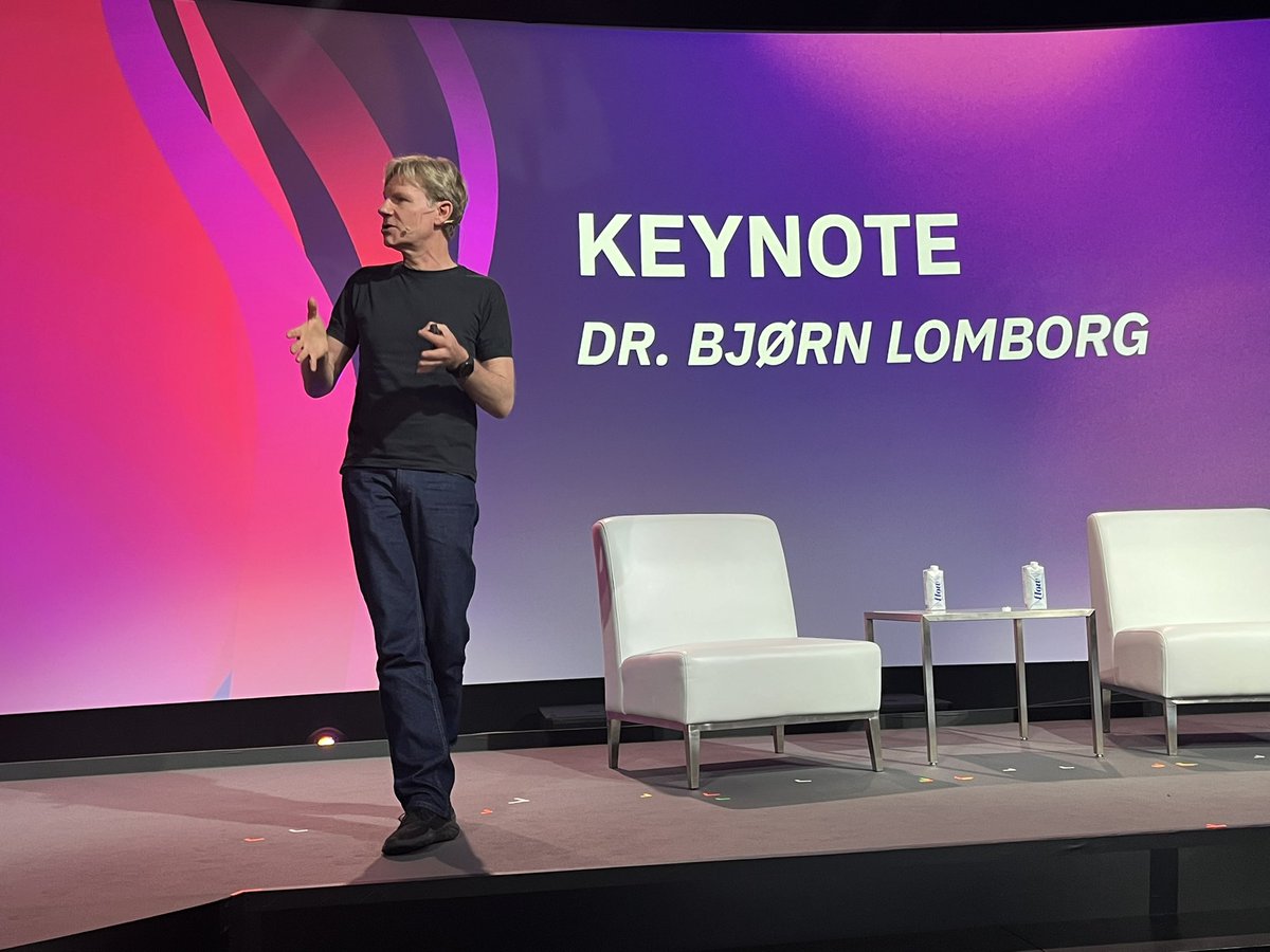 igrc2024's tweet image. Thank you Dr. Bjorn Lomborg, for a remarkable Keynote session! 👏🌟 
His valuable insights on the industry&apos;s ability to address global challenges through ongoing innovation, offered a factual and fresh outlook on creating smart solutions via #economicPrioritization to address…