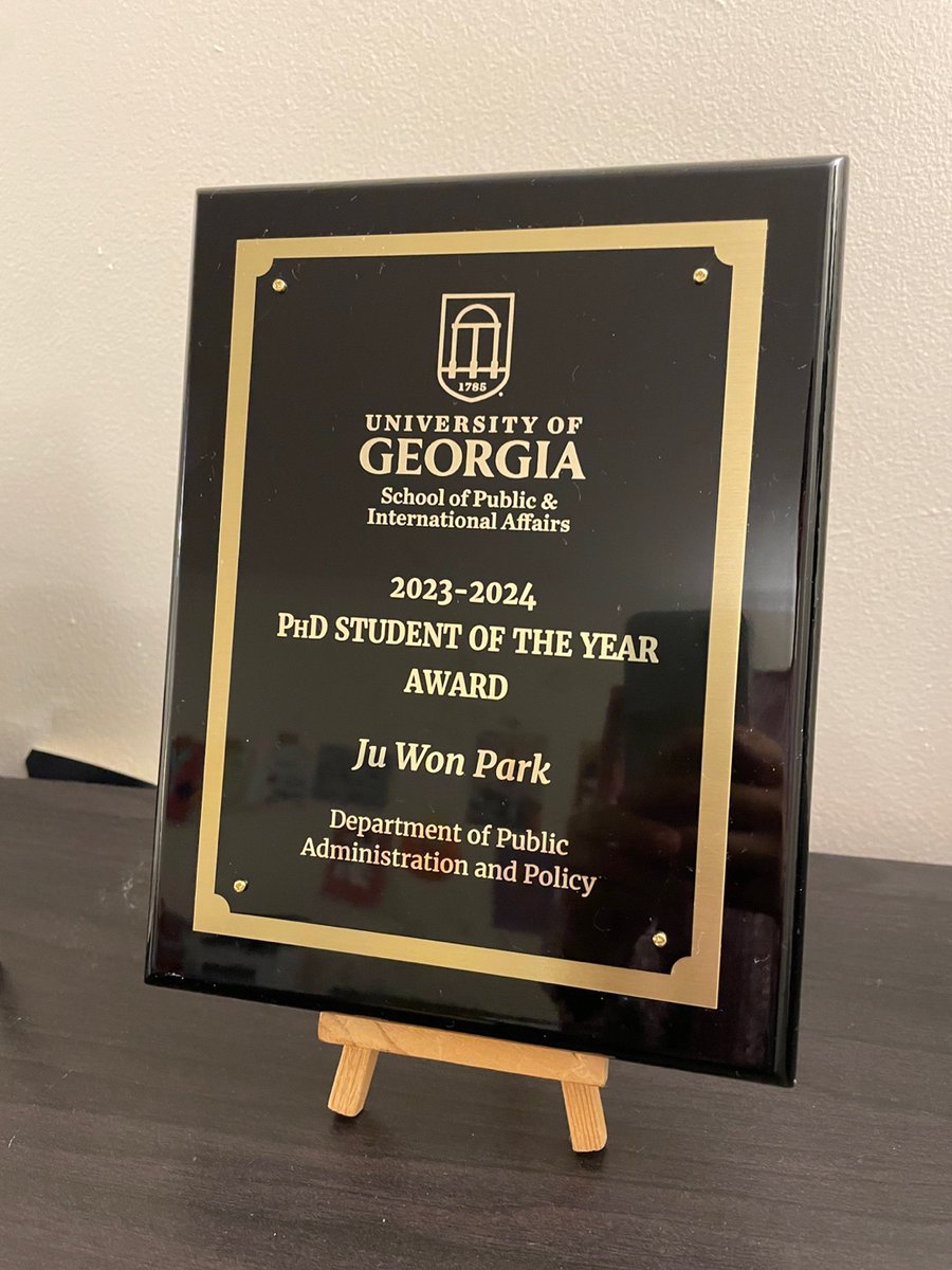 Congratulations to Ju Won Park for being selected by faculty as our PhD Student of the Year! 📷📷
#UGASPIA
#gradstudies
#CommitTo #PublicService
