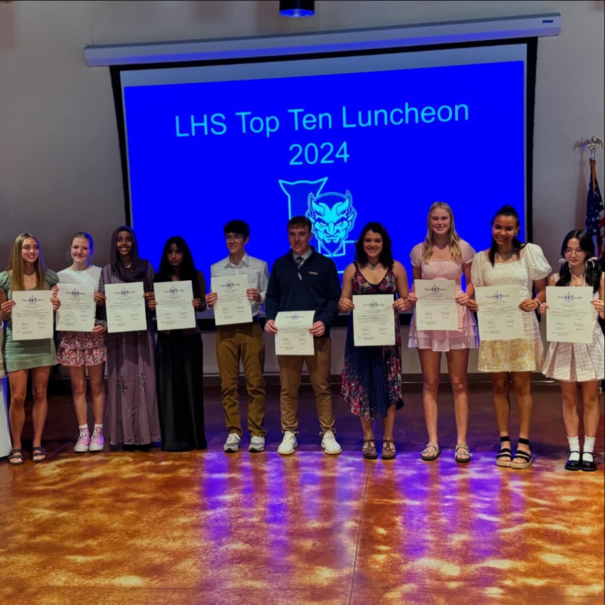 Finishing 3rd in the largest high school in Maine is no small thing. We couldn’t be more proud of you, Natalie. 💙🤍🎓