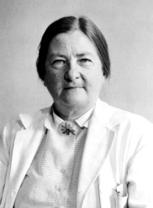 #TalDíaComoHoy en 1901, nace Dorothy Hansine Andersen. Médica y patóloga, fue la primera persona en reconocer la fibrosis quística como una enfermedad, y creó una sencilla prueba diagnóstica que sigue usándose en la actualidad. #WomenInSTEM