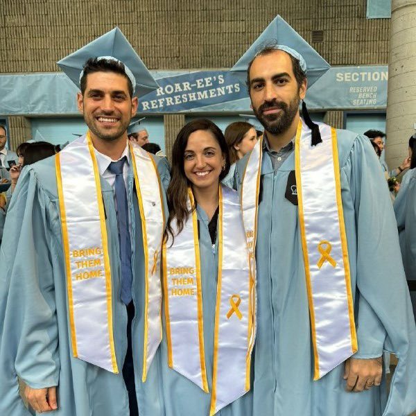 Columbia University students today at graduation.
Bring them home🙏🎗️
Thank you for this gesture💙