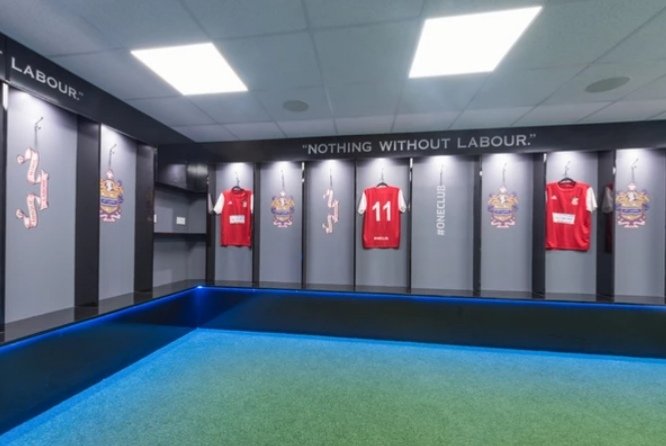 🚨Player Recruitment🚨

We are looking for players to join our historic club.

We are holding open training sessions starting from 2nd July.

If you are interested in this opportunity please email ladies@darwenfc.co.uk

#OneClub