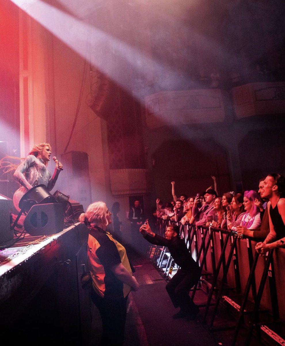 Scarlet Envy looks amazing for the Drag Race UK: UK vs. the World Live tour.