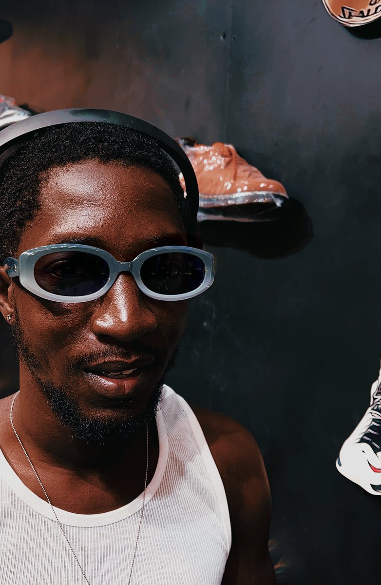 strangerstdku's tweet image. STRANGERS SUNGLASSES 
Color : LIGHT BLUE &amp;amp; GREY