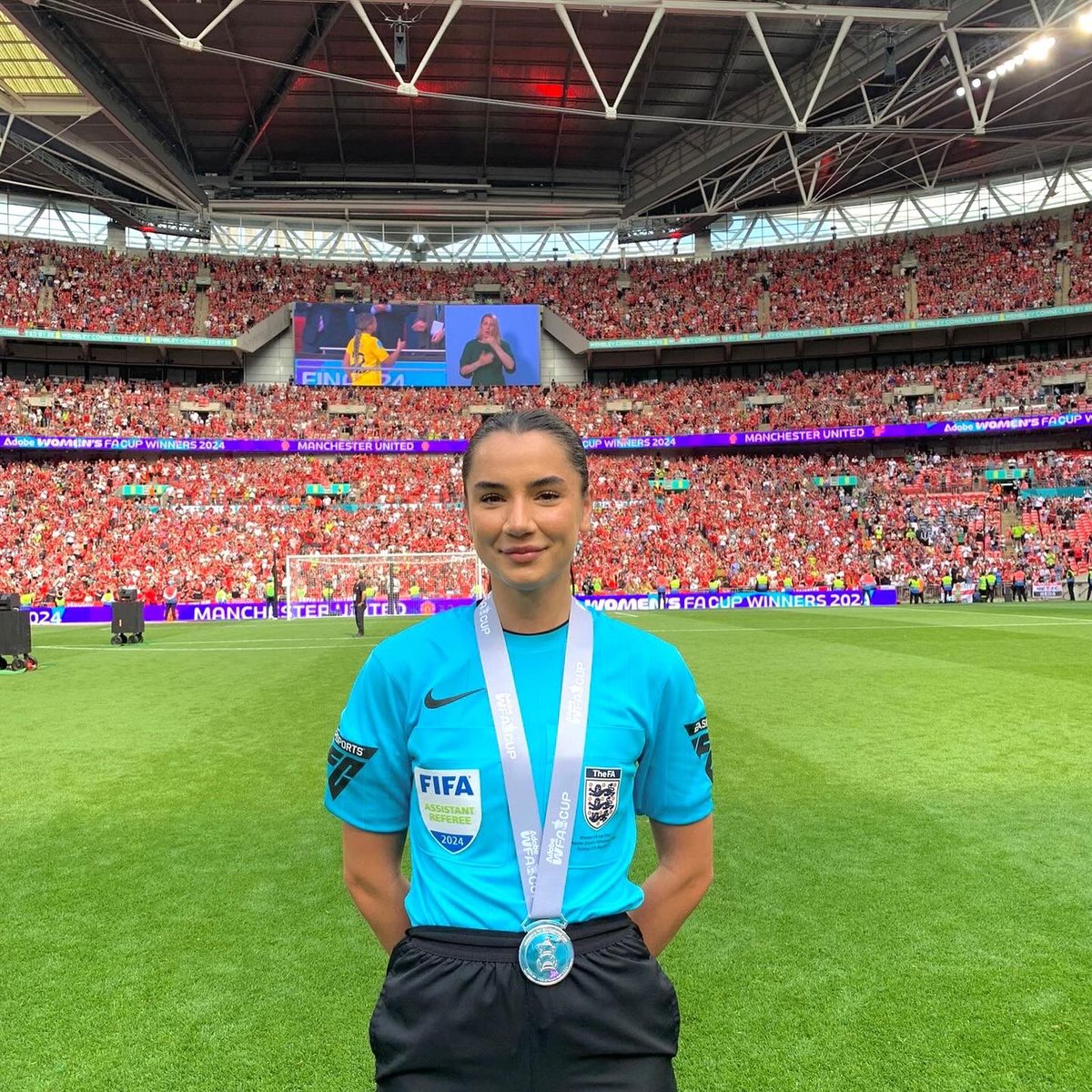 Sophie Dennington tweet media