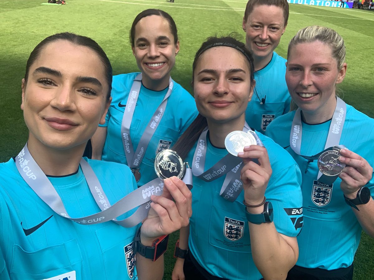 Sophie Dennington tweet media