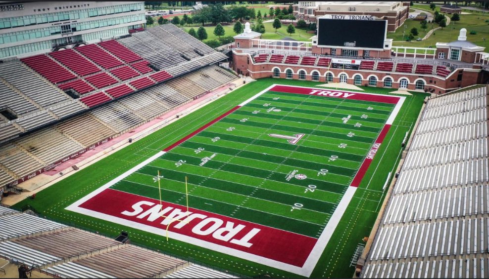 VergesDj27's tweet photo. Thanks for the invite @TroyRecruiting @joe_discher @nickbgentry @TheJustinAlbert @noahwild4 @PellCityFTBL @GrindLab @AL6AFootball https://t.co/cHI6jNnBOH