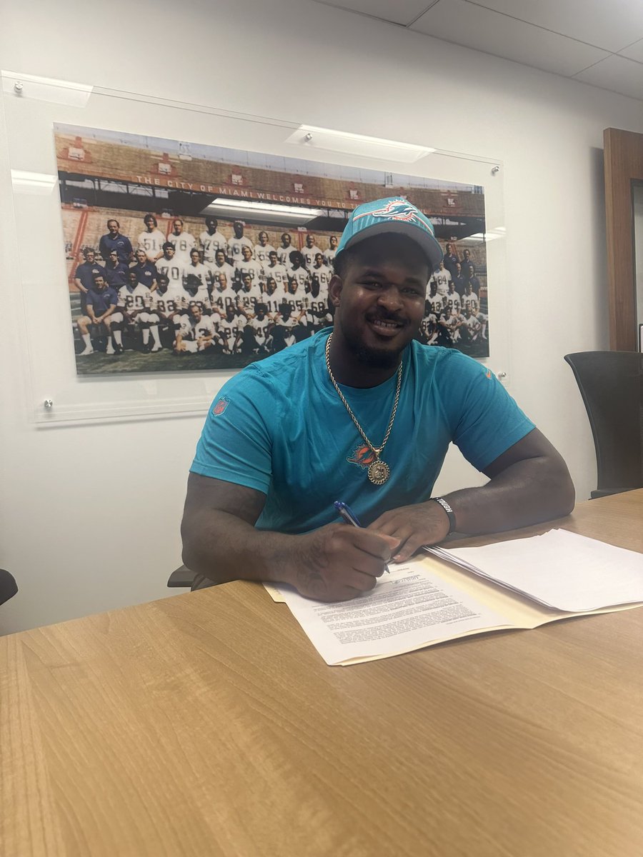 NEWS: Virginia Tech standout defense linemen Mario Kendricks signed a 3-year deal with the Miami #Dolphins after spending rookie minicamp with the team, his agent David Haas of @HaasLawPLLC tells @_MLFootball. Mario also attended #Chiefs camp.