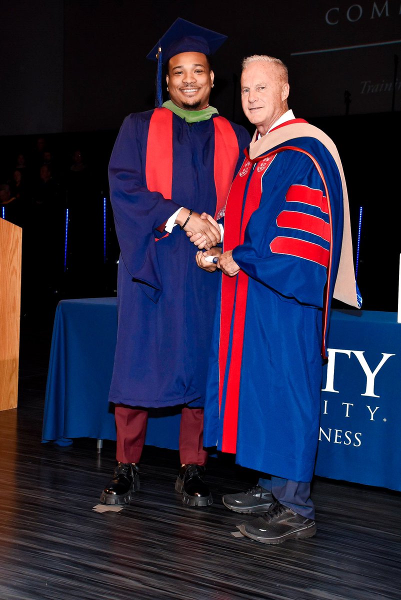 Nothing like setting a goal and achieving it‼️ #Mastersdegree