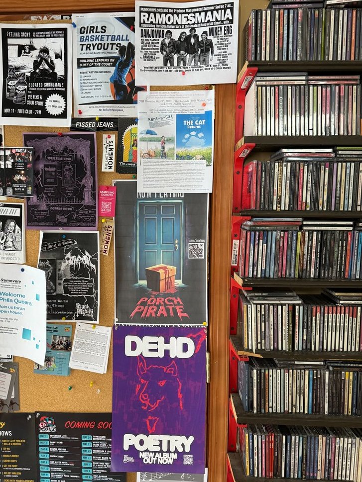 Just left the coolest Dehd posters around Philly!! Go find them before they’re gone 🪐

#dehd #philly #orchardambassador #poetry #arcade #recordstore #coffeeshop