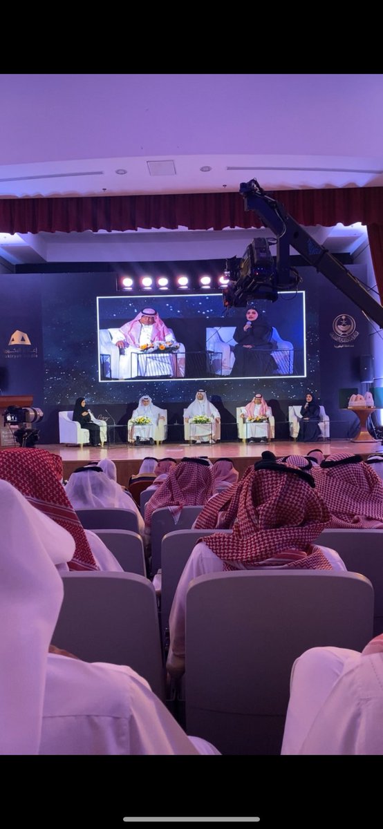 تناول الملتقى عده موضوعات تشمل أهمية الجمعيات الإعلامية في تعزيز الوعي والتثقيف الإعلامي في الحوار العام والمشاركة في بناء مجتمع  يعمل بكل إحترافيه نحو مستقبل واعد <a href="/Media_buk/">جمعية إعلام البكيرية</a>