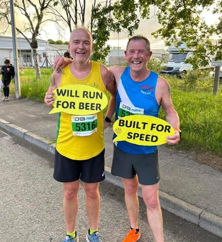 The results are in for race 1 of the AVR Westbury 5k series.

Congrats to Ethan Pierce of <a href="/SwindonHarriers/">Swindon Harriers</a> &amp; Imogen Gray of <a href="/COSalisburyARC/">City of SalisburyARC</a> for the male &amp; female wins.

Results by @dbmaxevents 👇🏼👇🏾
dbmaxresults.co.uk/results.aspx?C…

📸 by Katie Oliver
#avonvalleyrunners #running #Wiltshire