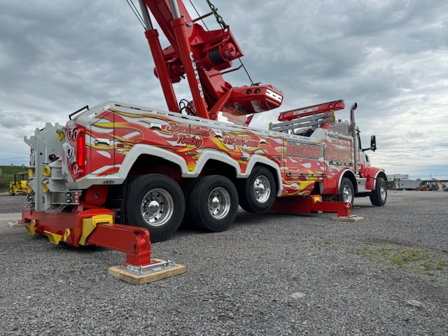 TowingHaulingPA's tweet photo. We had some airport action last week which provided the perfect opportunity for a mini
photo shoot!
#rotatorservice #upliftingaction #teamorange
#mcgannandchester #towinghaulingpittsburgh https://t.co/TuQqDhPlnA