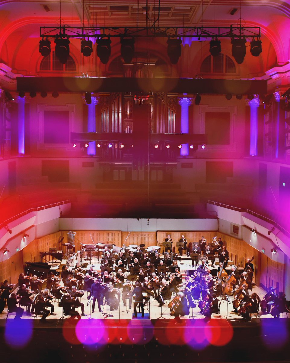 You can listen back to Tuile Agus Trá performed by Iarla O'Lionaird and the National Symphony Orchestra conducted by David Brophy - recorded live at New Music Dublin at the National Concert Hall, on RTÉ Lyric FM (at c.47.30): rte.ie/radio/lyricfm/…