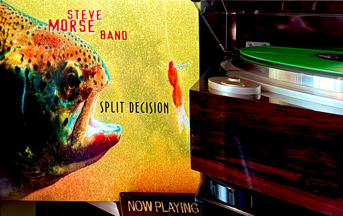 Now spinning at Skylab: Steve Morse Band - Split Decision #NowPlaying #SteveMorse #Vinyl