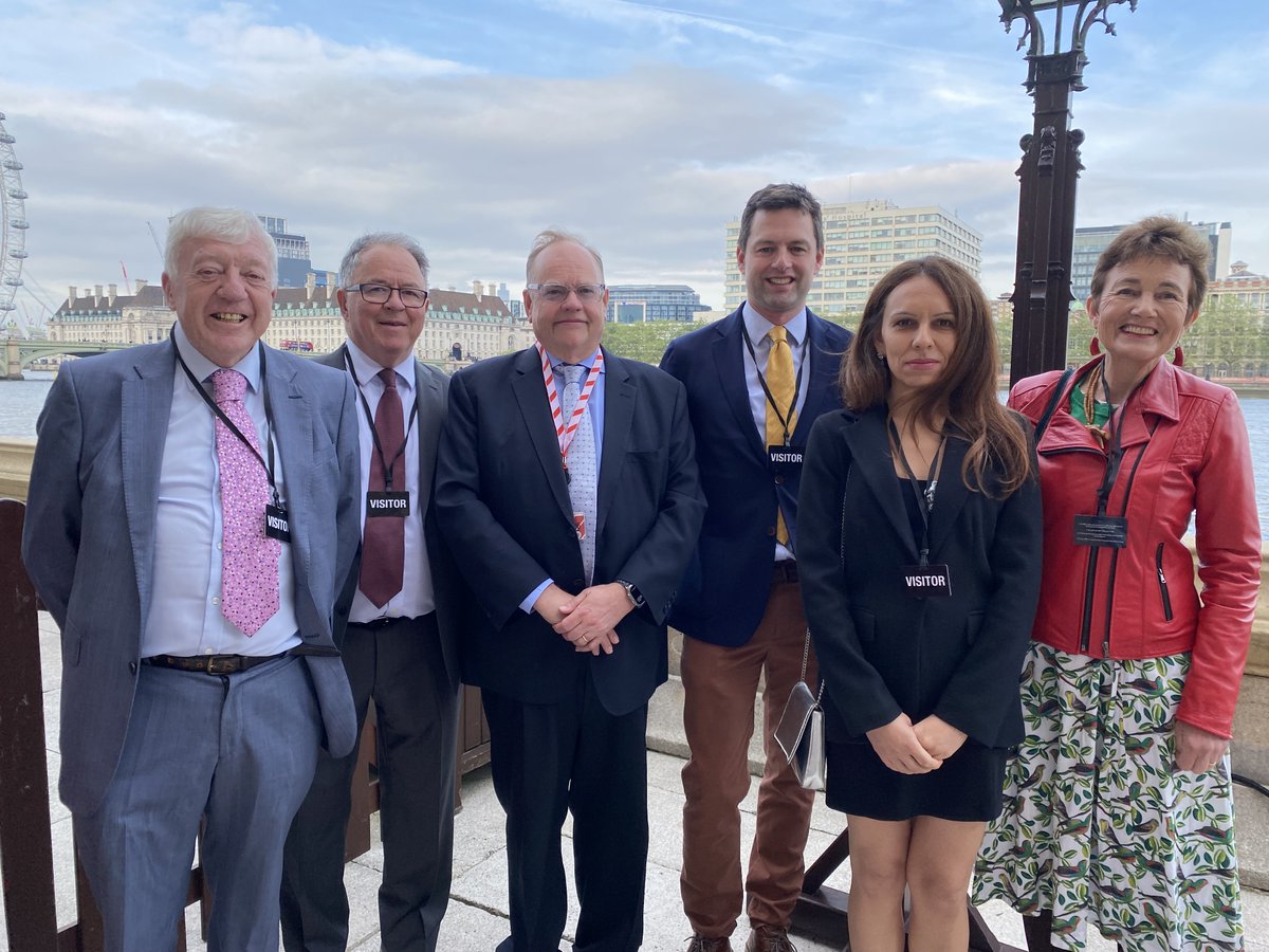 Many thanks to @LordRennard for such an amazing evening at @UKHouseofLords and for the advice on winning the General Election! @MVLibDems @ReigateLibDems @HorleyLibDems @LibDems