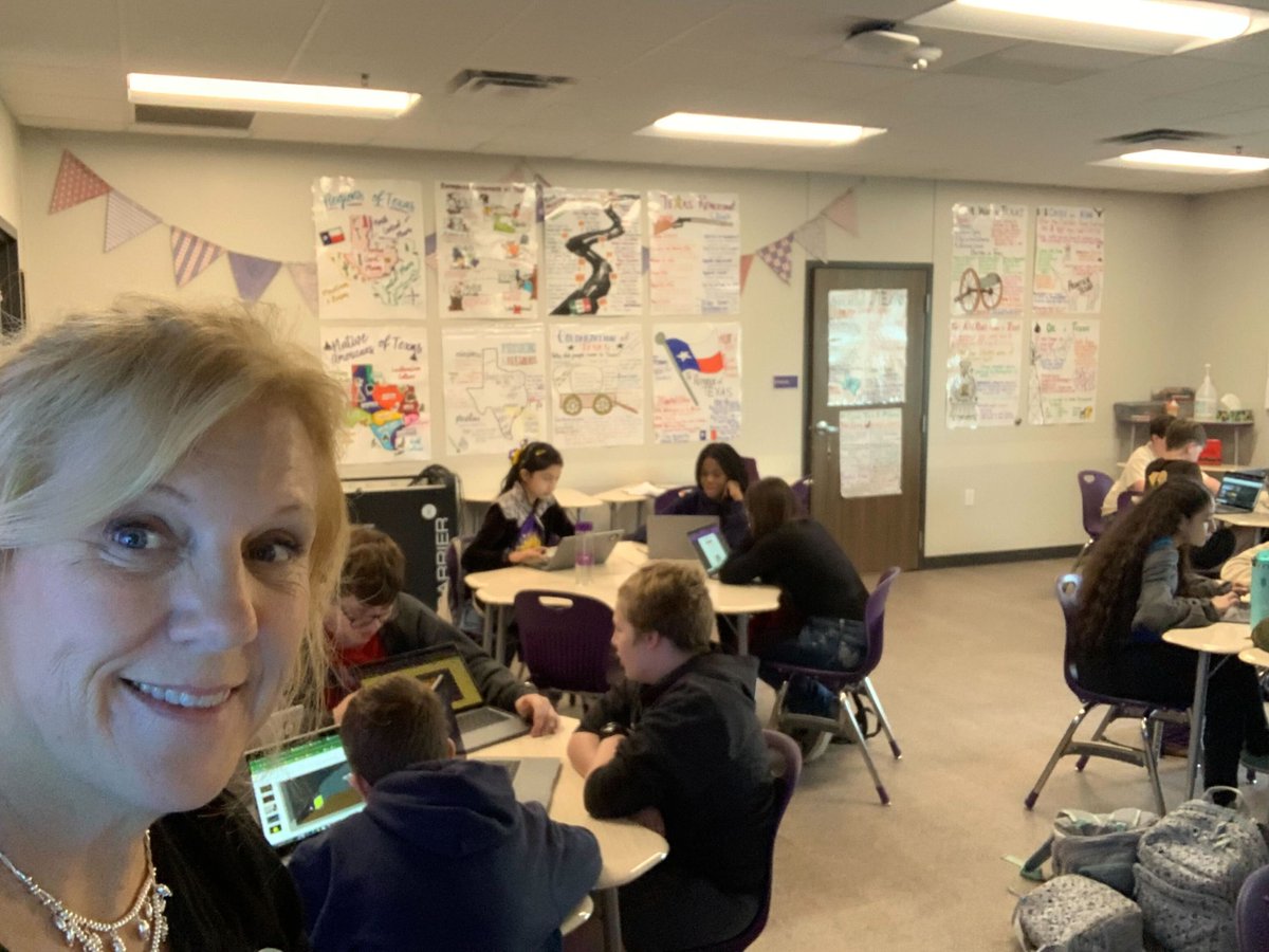 We loved working with this awesome group of 7th graders at Lufkin Middle School today! Always a joy to see how @MADLearn is empowering students to become creators of technology and not just consumers of it! #educators #teachers