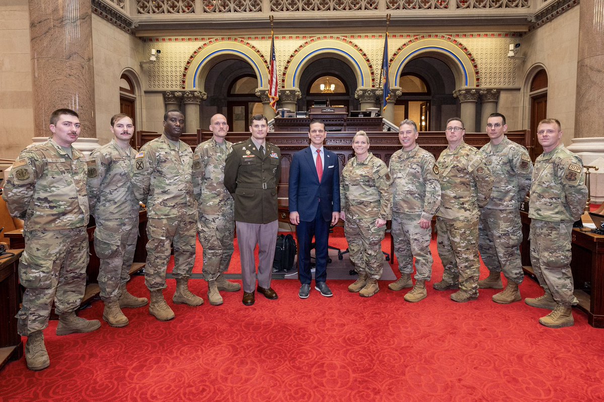 AsmSantabarbara's tweet photo. Honored to host Capital Region Military Day at the State Capitol 🇺🇸 Joined by the @capregchamber and @UMAC_NY, we celebrated our veterans and highlighted the vital role of military installations in our community. These bases not only safeguard our security but also drive our regional economy forward, providing jobs and economic growth 🎉 Grateful for our military's service and sacrifice 🙏 #MilitaryDay #Gratitude