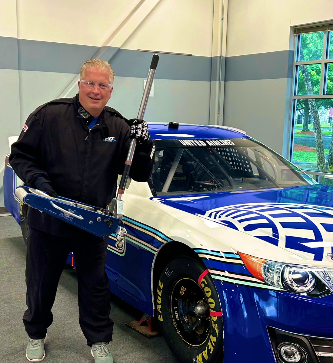 West Coast Mike tweet media