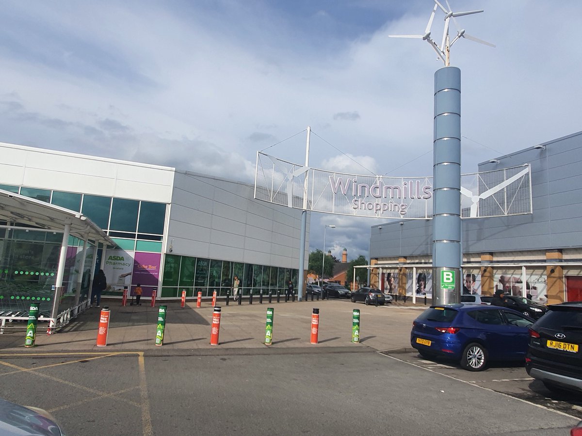 SAVE a LIFE, BIN the KNIFE. Did you know the Knife surrender bin is located in Windmill Shopping Precinct, in Cape Hill Smethwick in the rear car park (behind Matalan). Make the right decision.