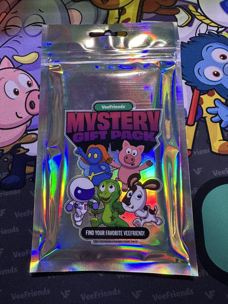 🚨 GIVEAWAY 🚨

Giving away this VeeFriends Mystery Gift Pack at 7:30 PM ET to 1 person, to enter: 

Like, comment, and retweet! 

Make sure to join up @ 5:55 PM ET on @fanaticslive for more giveaways, pack rips, and great vibes!! #VeeFriendsCards 

Link to show⬇️…
