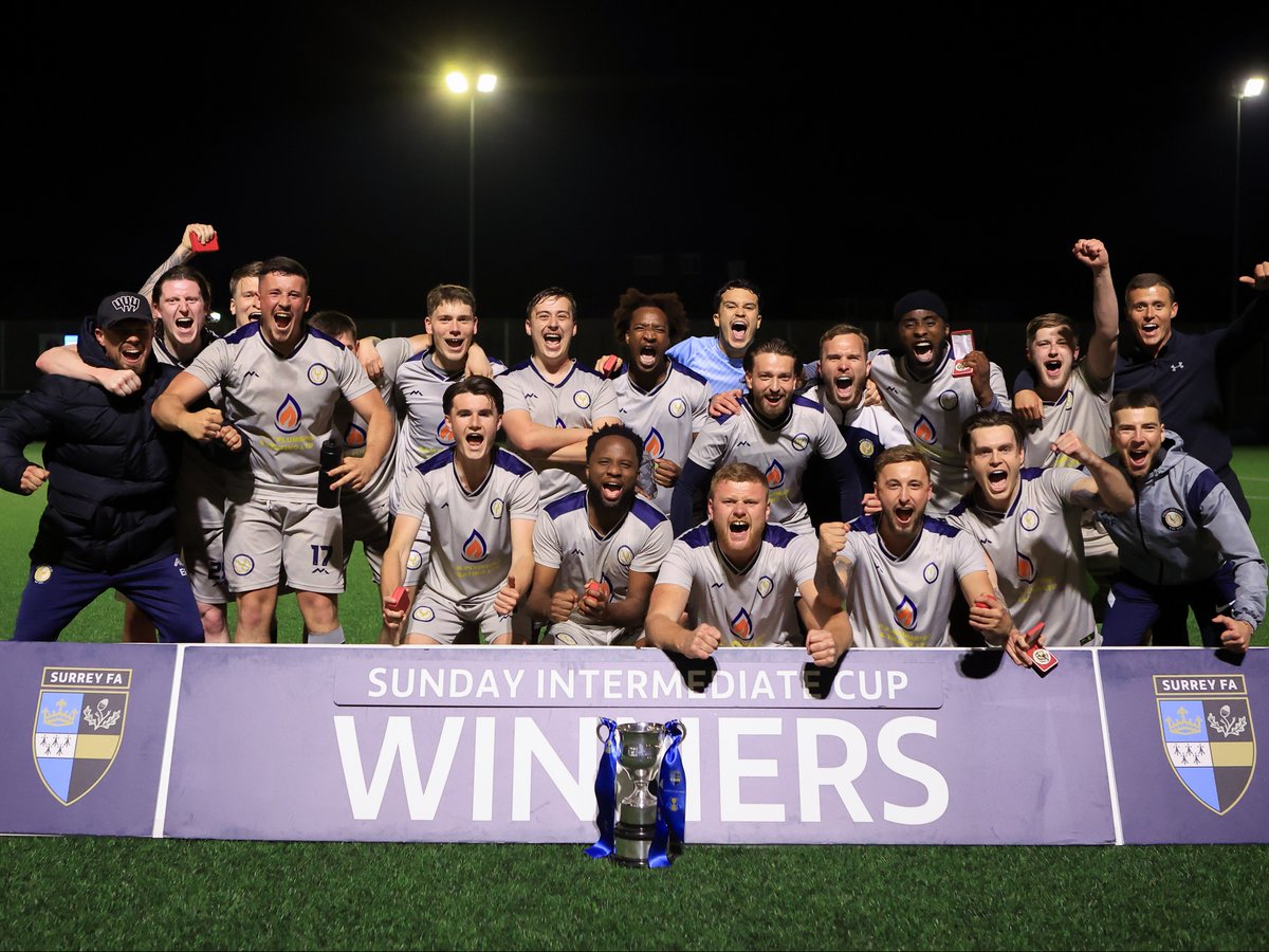 Congratulations to Cheam Athletic who tonight beat St. Andrews 2-1 at Meadowbank, to win the Sunday Intermediate Cup!🏆 #surreyfacups24