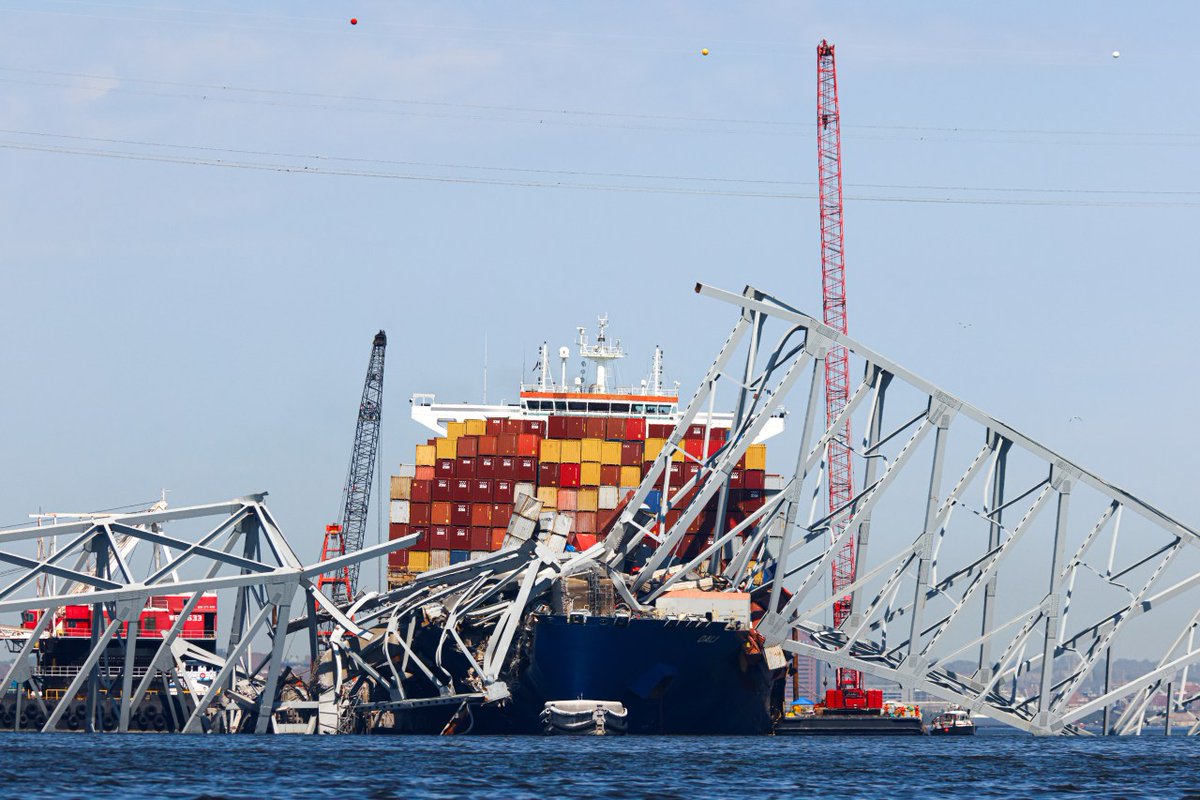 Investigators probing the March collapse of the Francis Scott Key Bridge in Baltimore said in a preliminary report Tuesday the cargo ship Dali experienced an electrical blackout. trib.al/FjnHmR0