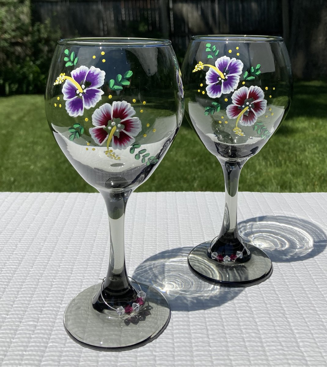 Check out these glasses etsy.com/listing/122463… #wineglasses #summerglasses #giftsforher #SMILEtt23 #CraftBizParty #etsy #etsyshop