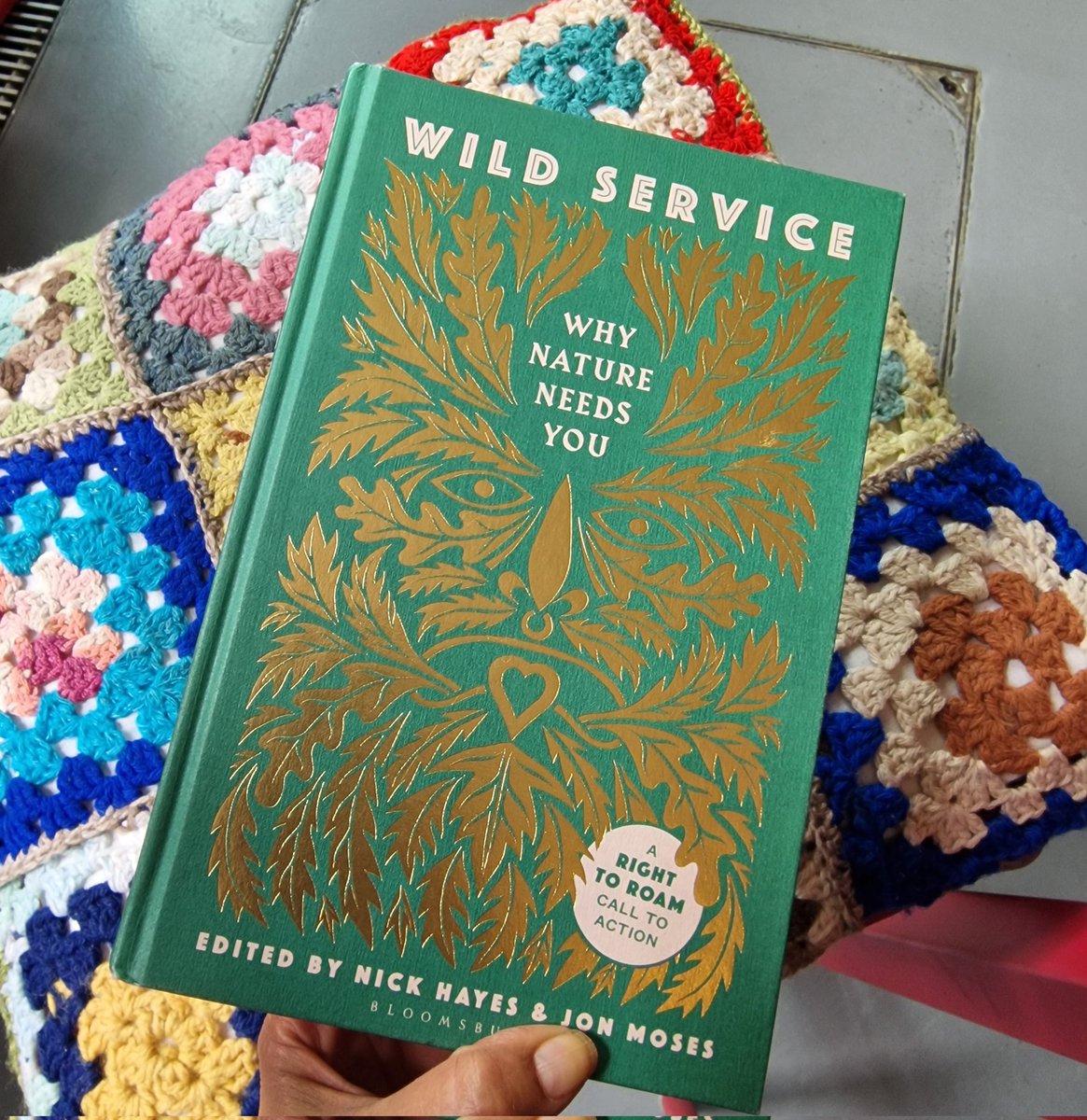 Saw this beautiful book @TheMERL today and had a peak at @OllieDouglas 's copy~ super excited to order and read. 

#whynatureneedsyou @Right_2Roam

Saw your chapters @nicolawriting & @AmyJaneBeer 

whsmith.co.uk/products/wild-…