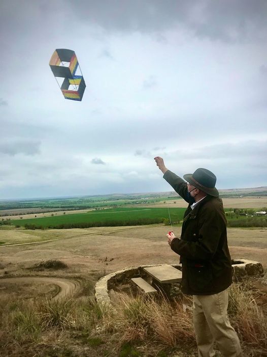 Find a kite & head to the best spot! Sat, May 18, is the 4th Ann. Coronado Heights Kite Fly! 🪁Wings of the Wind Kites & Toys will be there to show some spectacular kites & have some to sell from 11am-4pm. Kites are also available to purchase at Trollslanda. 🪁#ToTheStarsKS