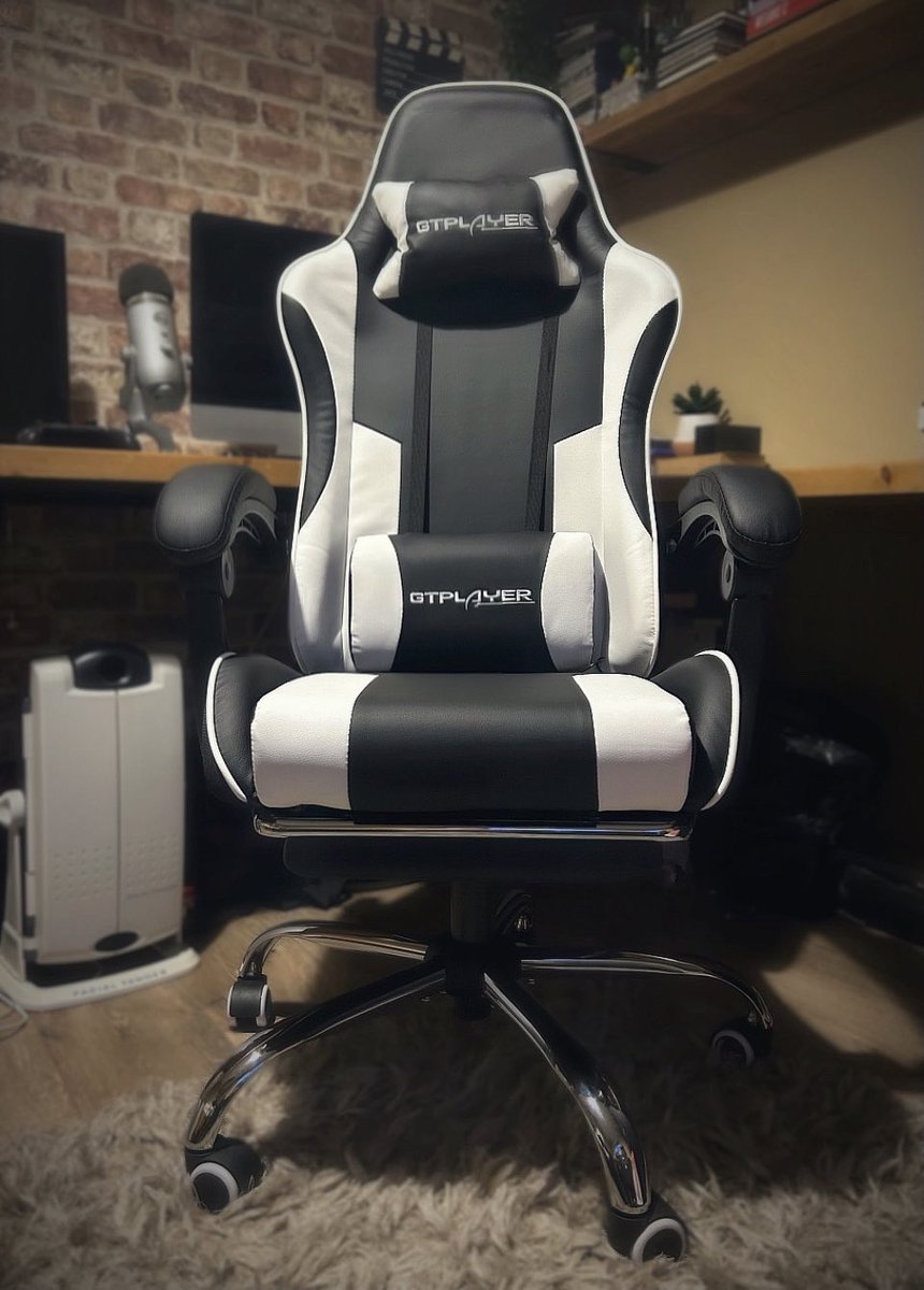 New office/gaming chair  🕹️ #gaming #office #gamingsetup #gamingchair #studiospace