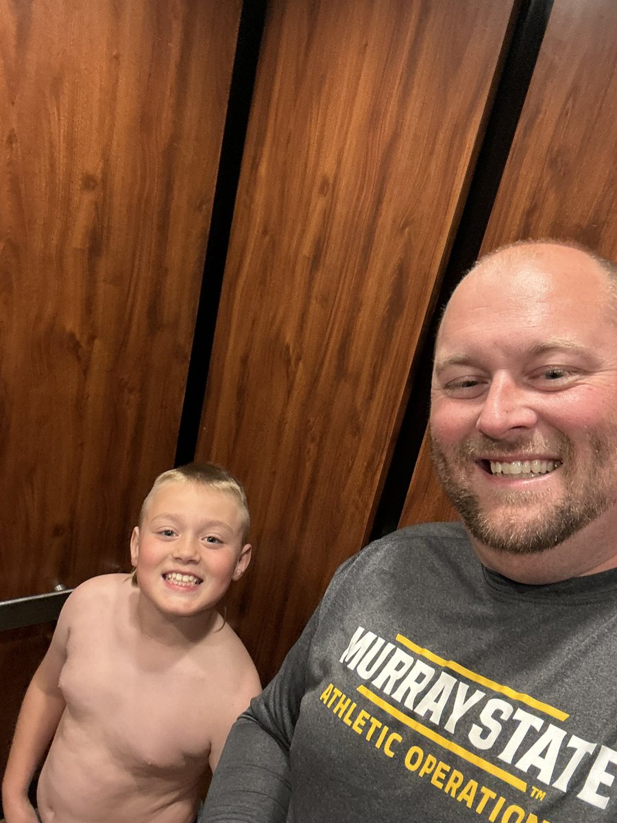 BrockRydecki_AD's tweet image. Awesome weekend watching and celebrating many awesome performances by @RacersXCTF! Even better I got to share it with my best buddy on his first solo event travel! More to come Bryant!