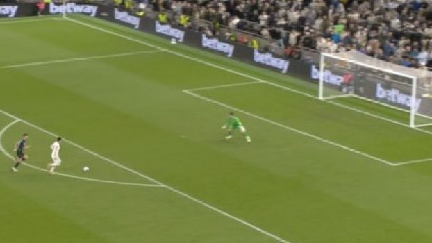 bernardooooV3's tweet photo. Stefan Ortega 

You are my hero. https://t.co/jbNn6f2HeK