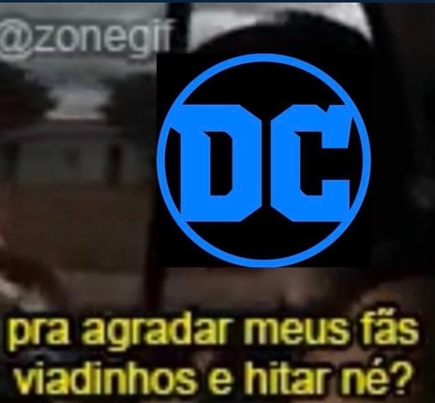 De tempos em tempos a DC Comics lança umas capas de quadrinho assim né