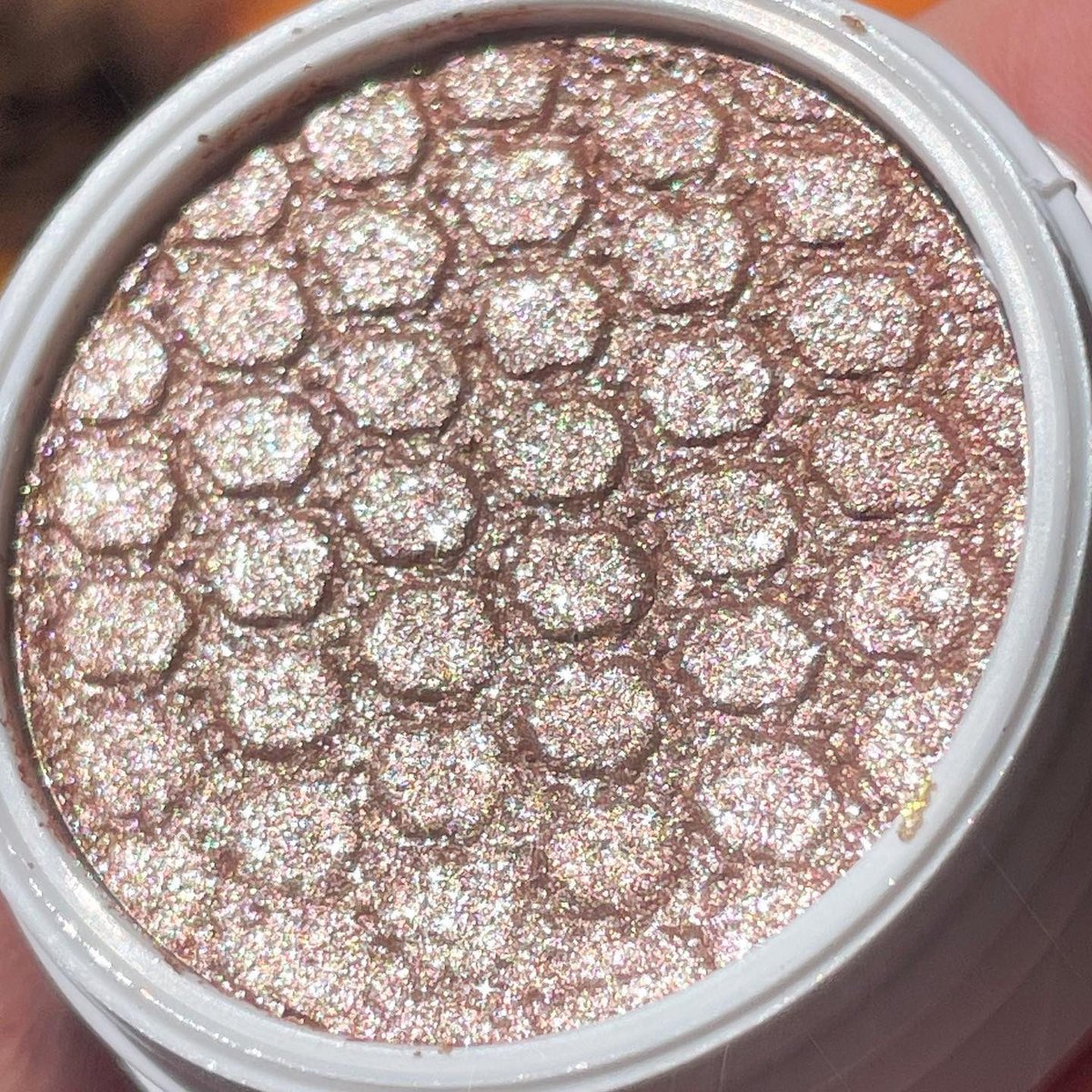 Look at that TEXTURE! 💫 Super Shock Shadows were our FIRST EVER product! Thank you for being a part of our journey as a brand for the past decade 🧁✨