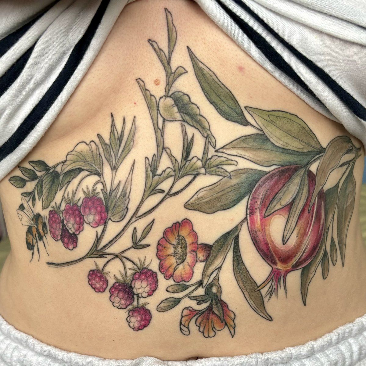 Forgot to say but I finally got rid of my god awful fucking ribs tattoo that I’ve hated for years and now I have this beauty and I’m so in love! Big up Inkvisible Laser Removal and Jen at Den of Iniquity, absolute heroes honestly 🥰