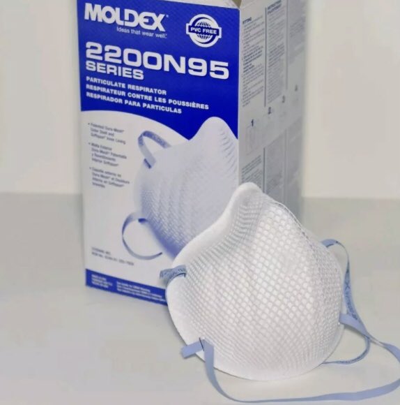 Great news! Masks4Wpg has been approved for a @GCSurplus_PSPC donation account! We submitted a request and 2 cases of FREE N95 respirators (pictured below) are on their way 😀🙌