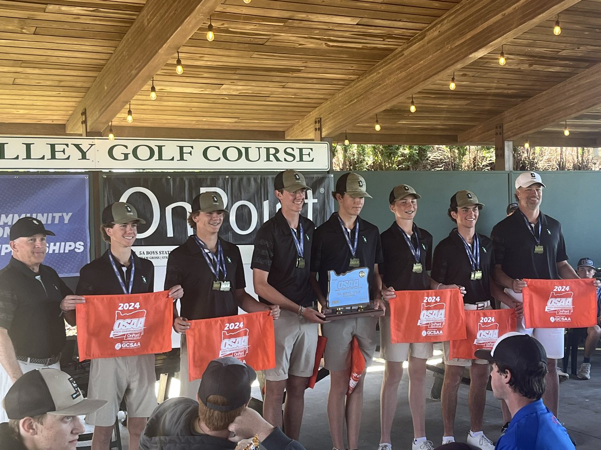 For the third year in a row, Summit was won a state title in golf. All five golfers finish in the top 10 individual, led by Bryce Grieb and Owen Harper who finish tied for 2nd #opreps