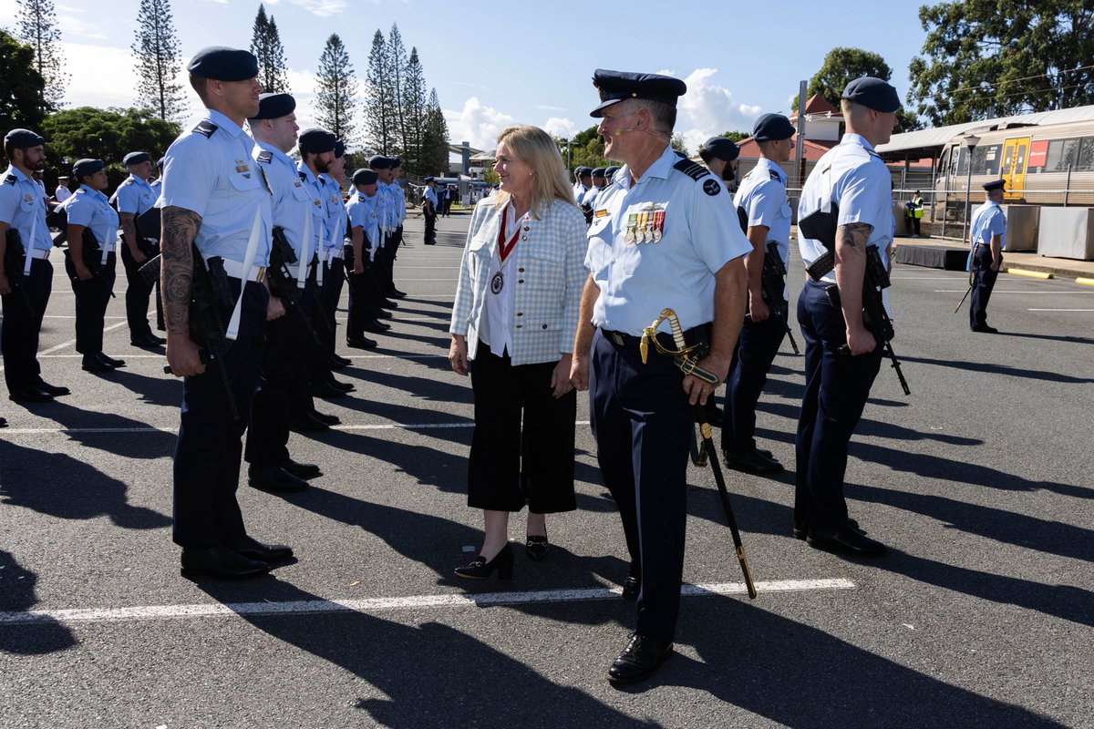 A grand display of tradition and honour as the aviators of 95 Wing exercise their right to march through the city of Redlands. Swords drawn, bayonets fixed, drums beating, band playing, colours flying - a true spectacle. Read more ➡ bit.ly/3QJMNLT