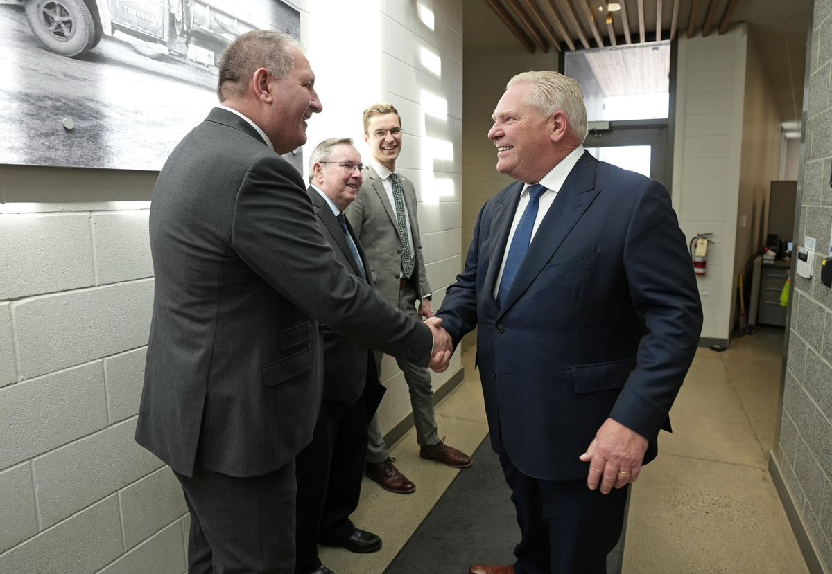 More great news for Ontario workers! This morning, I was in @PortColborne to welcome Asahi Kasei’s $1.6 billion investment in a new electric vehicle battery component plant. With this announcement, Ontario has now brought in more than $43 billion in auto and electric vehicle