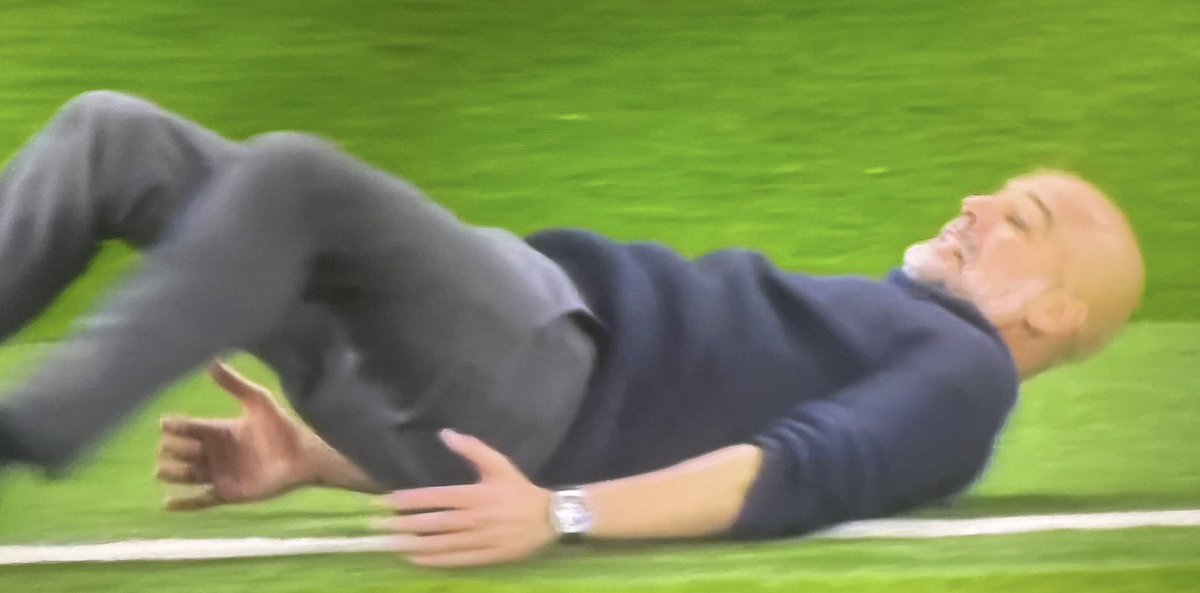 notalexnd's tweet photo. Who did it better?
#teamsimeone #teampep #TOTMCI https://t.co/ZdKmPbIxS7