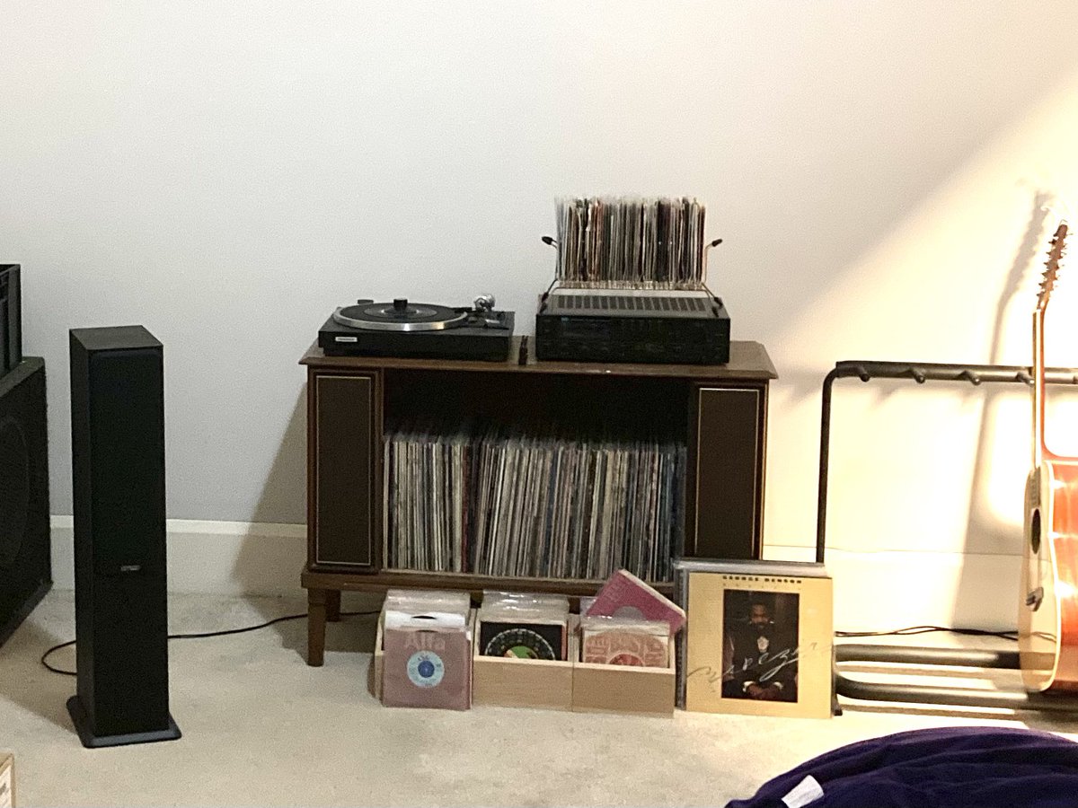 @RockNRoLL_85 No music lover in their right mind with a half decent system is going to choose anything but vintage vinyl. And if all you play is 180 gram repressings, you have no idea what you're missing. CDs are good for portability and liner notes but don't have the same life and vibrance.