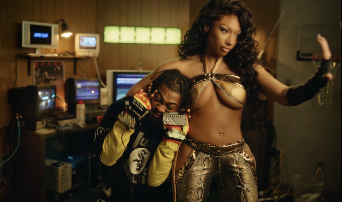 <a href="/Harada_TEKKEN/">Katsuhiro Harada</a> <a href="/mykeryu/">Michael Murray</a> #tekken #TEKKEN8 
Alright Harada , you asked for fan art and cosplay of favorite characters that should make it to Tekken 8 and future games. Here's a drawing I did back for Tekken 5, I mained Christie since Tekken 4. You have 
<a href="/theestallion/">TINA SNOW</a> cosplaying ..