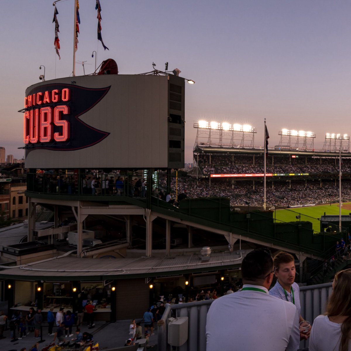 Wrigley Rooftops tweet media