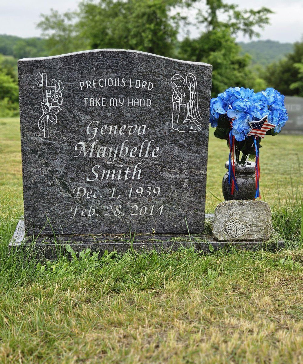 My Sister From Florida Was in this Past Week ,Put flowers on My Mom Grave . She loved Hydrangeas .Mom was Our Rock .She was the Best Mom Ever .I miss you Mom So Much.But I know you are in a better Place. Love you Mom .Miss you So Much 😭😭