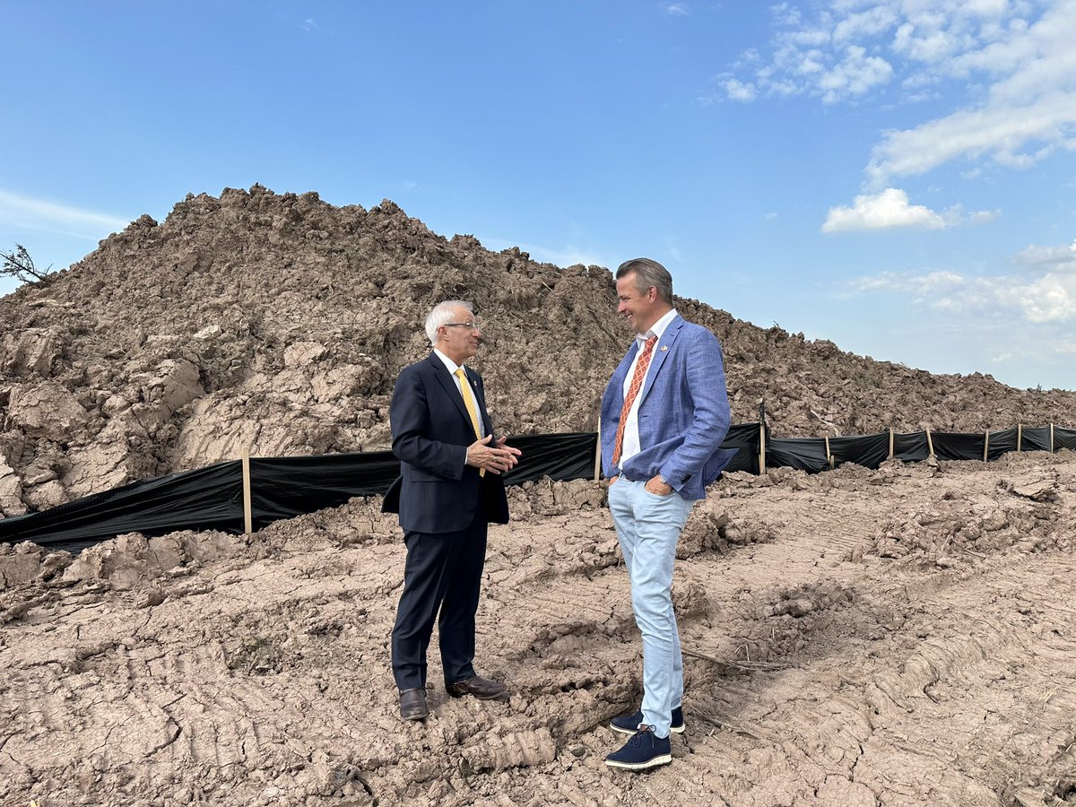 With @investinbetter’s Justus Veldman, at the site of the future Asahi Kasei #EV battery separator plant.🔋 Over the last four years, Ontario has attracted $43B in investments in our electric vehicle supply chain by global automakers and suppliers of EV batteries and battery